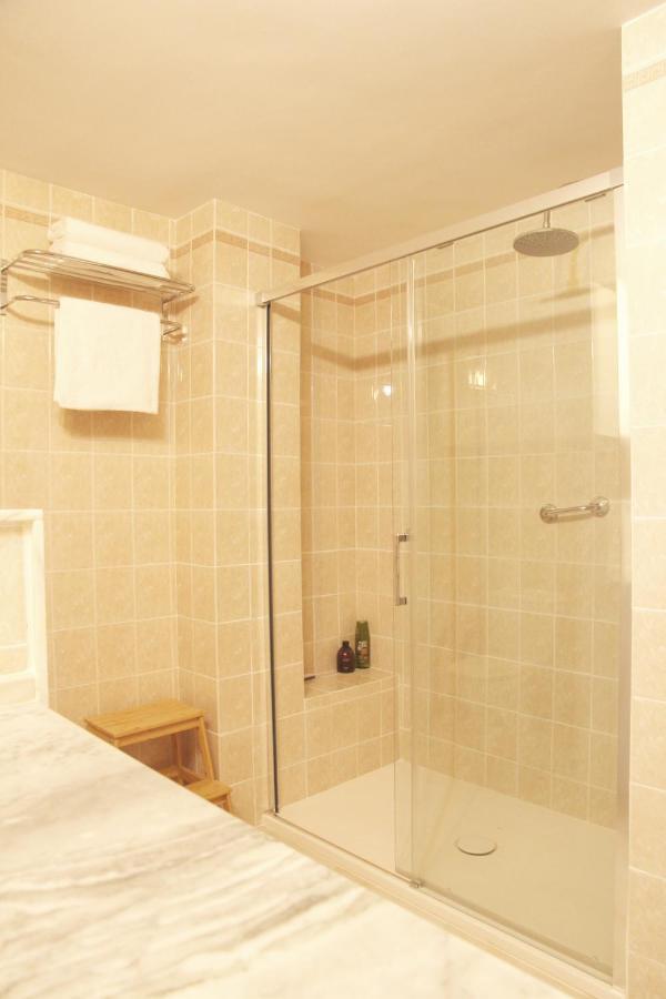 La Perla Apartment, Paradis Park, - Atico 1ª Linea - Solarium - Wifi - Piscina La Pineda